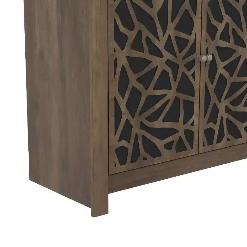 Credenza a 4 ante con pannelli tagliati al laser e ripiani regolabili