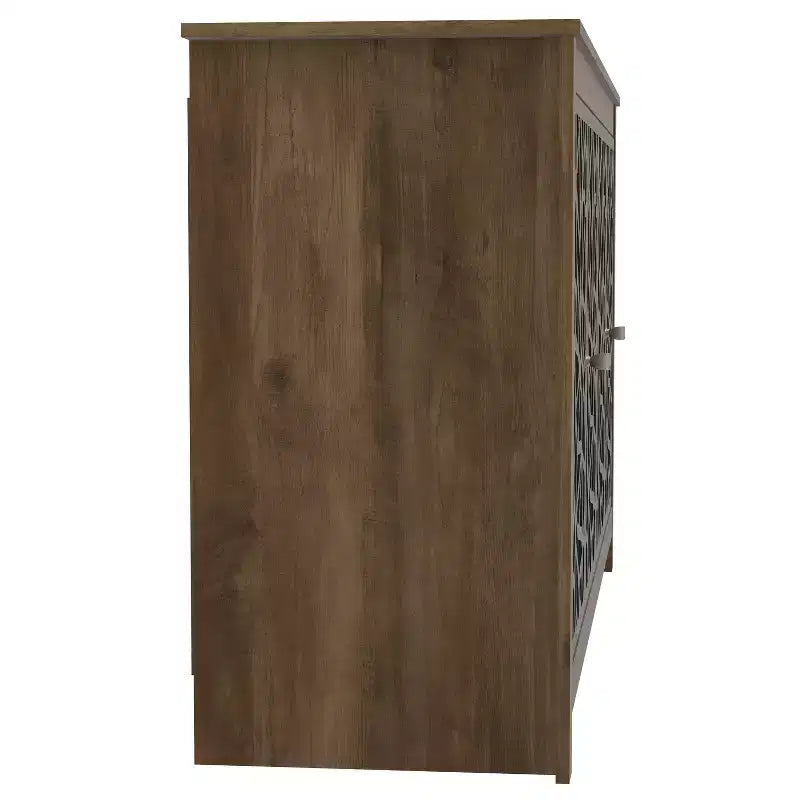 Credenza a 4 ante con pannelli tagliati al laser e ripiani regolabili